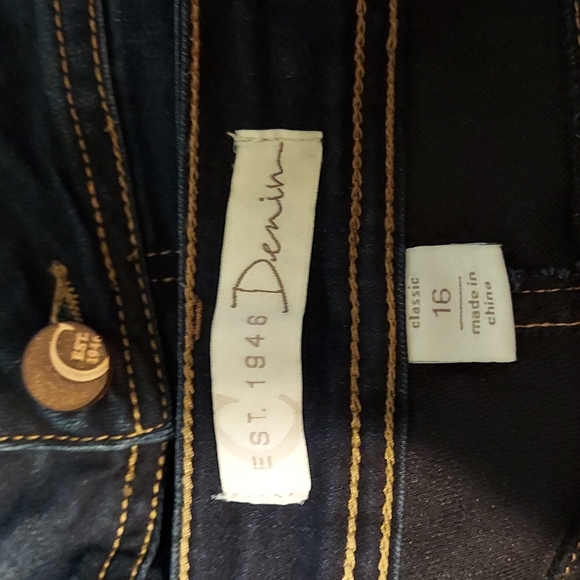 2 pairs of jeans EST. 1946 - Picture 3 of 3